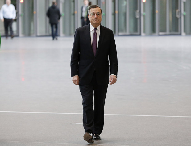 Kam kráčaš ECB?