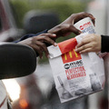 Protesty zamestnancov McDonald's: Chceme 15 dol�rov na hodinu!