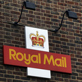 Britsk� vl�da pred�va Royal Mail, po�tov� firma funguje od roku 1516