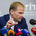 �t�t vyrokoval predkupn� pr�vo na cel� podiel SE