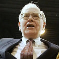 Buffett d�vod na sm�tok: Rok 2015 najhor�� za �tvr�storo�ie