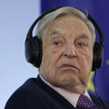 Soros v Davose: Trump vedie USA k jadrovej vojne, dlho prezidentova� nebude