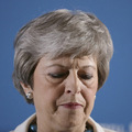 Odstúpenie Mayovej zvýšilo pravdepodobnosť brexitu bez dohody, trhy ale nepanikária Odstúpenie Mayovej zvýšilo pravdepodobnosť brexitu bez dohody, trhy ale nepanikária