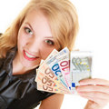�eny a mzdy: Vyjedn�vanie je v rozpore s t�m, �o od v�s zamestn�vate� o�ak�va