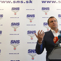 SNS navrhuje upravi� podmienku vypl�cania zv�hodnen�ho 13. platu