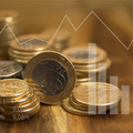 Spôsobujú finančné krízy výkyv na strane dopytu alebo ponuky? Spôsobujú finančné krízy výkyv na strane dopytu alebo ponuky?