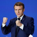 Macron str�ca parlamentn� v��inu, ��m je ohrozen� jeho program ekonomick�ch reforiem