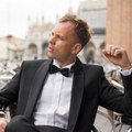 Ako sa sta� boh��om k�m dov��ite 24 rokov: 10 najlep��ch r�d ak� m��ete dosta� o peniazoch