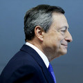 ECB v apr�li ponechala sadzby bez zmeny: O menovej politike nerozhodujeme pod�a toho, �o sa pr�ve deje v politike