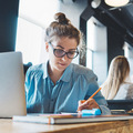 Finanční adolescenti bez úspor: V skutočnosti môžu byť miléniáli najbohatšou generáciou Finanční adolescenti bez úspor: V skutočnosti môžu byť miléniáli najbohatšou generáciou