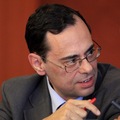 BIS: Svet u� prekonal vrchol kr�zy, presta�te lia� peniaze do ekonomiky