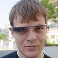 Prv� majite� inteligentn�ch okuliarov v �esku: Google Glass si vezmem na �t�tnice