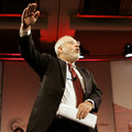 Joseph Stiglitz: Stimulačné programy americkým pracovníkov nepomohli, to si musíme priznať Joseph Stiglitz: Stimulačné programy americkým pracovníkov nepomohli, to si musíme priznať