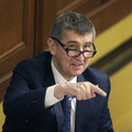 Hon na Babi�a: �esk� vl�da pod� demisiu, koruna na chv��u oslabila