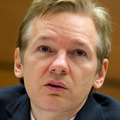 Assange - Uverejnenie dokumentov zni�� jednu alebo dve banky