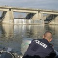 Prv� stopa tajomn�ch pe�az� v Dunaji: Pol�cia vie, z ktorej banky s� 
