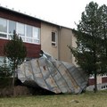 Nepodce�ujte vietor, m� na svedom� �tvrtinu majetkov�ch �k�d