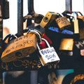 Komplik�cie v transak�nom vz�ahu: Zamiloval som sa do Bitcoinu, ale podv�dzam ho s jeho najlep��m priate�om