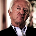 Miliard�r Del Vecchio chce zv��i� svoj podiel v banke Mediobanca na dvojn�sobok