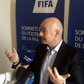 FIFA �dajne dostala ponuku 25 mili�rd dol�rov na dva turnaje