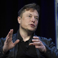 Elon Musk predal kvôli sporu s Twitterom akcie Tesly za 6,9 miliardy USD Elon Musk predal kvôli sporu s Twitterom akcie Tesly za 6,9 miliardy USD