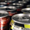 Neplnolet� v Eur�pe holduj� energetick�m n�pojom, v Litve im predaj zak�zali