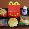 Skuto�n� Happy Meal: Detsk� menu s hra�kou i hero�nom