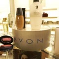 Kozmetick� gigant Avon odch�dza po 50 rokoch z Franc�zska, zamestnanci protestuj�
