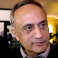 Miliardy zarobil na energetickom n�poji, dnes chce 99 % svojho majetku venova� na z�chranu sveta