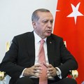 Tureck� banky obmedzili p��i�ky firm�m, Erdogan hovor� o zrade