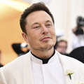Akcion�ri Tesla �iadaj� Muskovu hlavu