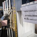 Orb�nov cenov� strop v praxi: Ma�ari chodia nakupova� pohonn� l�tky u� aj na Slovensko