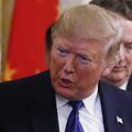 USA chc� zavies� clo na tovar z kraj�n menov�ch manipul�torov 
