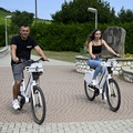�o sp�sobuj� dot�cie na elektrick� bicykle�
