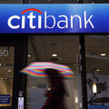 Citi: Nebezpe�enstvo glob�lnej recesie rastie, centr�lne banky u� nemaj� mun�ciu