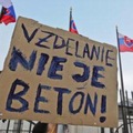 Celo�ivotn� vzdel�vanie Slov�kov nezauj�ma, k pr�ci ho nepotrebuj�