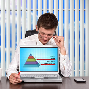 Multi-level marketing je legálna pyramída, odpor však naďalej rastie Multi-level marketing je legálna pyramída, odpor však naďalej rastie