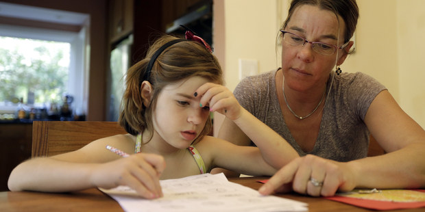 Finan�n� gramotnos�: Deti by mali vedie�, ko�ko rodi�ia zar�baj�