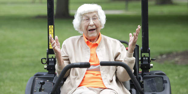 Prekliate sociálne dávky: Spôsobujú rastúcu chudobu aj zhlúpnutie národa Prekliate sociálne dávky: Spôsobujú rastúcu chudobu aj zhlúpnutie národa