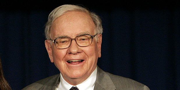 Pod povrchom Mesiaca je ples�ov� syr: Warren Buffett o investovan�, bublin�ch, dlhoch a trhov�ch kolapsoch