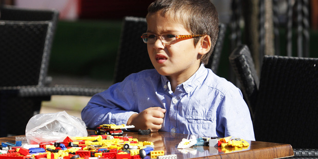 Ekonomick� kr�za a v�chova: Ako uk�za� de�om mo�n� v�chodisk�