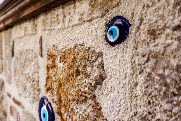 Diablovo oko v ekonomike: Báť sa závisti, alebo nie? Diablovo oko v ekonomike: Báť sa závisti, alebo nie?