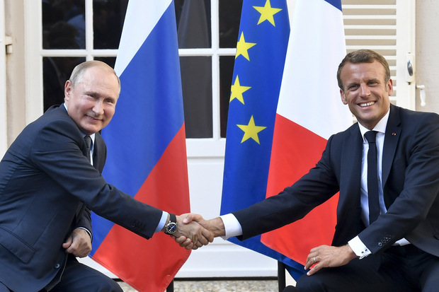 S�boj chladni�ky s telev�zorom: D�vera v z�padn� finan�n� syst�m je Putinov najv��� omyl