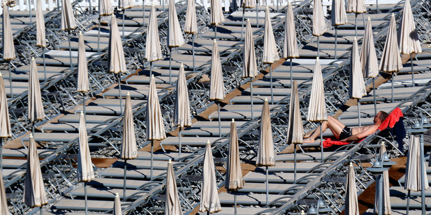 Na dovolenku nem� peniaze takmer polovica Slov�kov