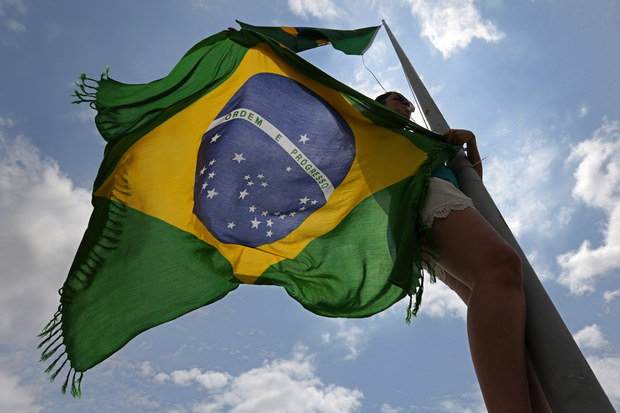 Ropa na 100 dol�roch za barel a in� divok� progn�zy pre rok 2016