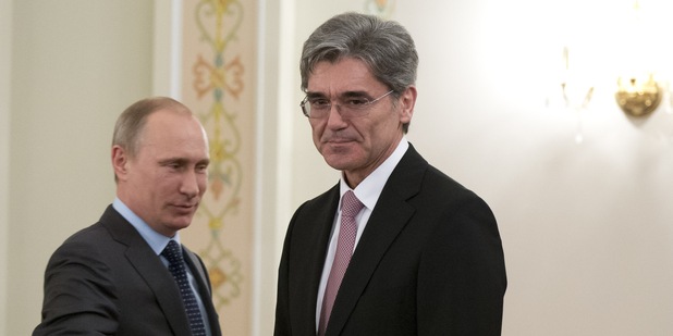 ��f Siemensu Joe Kaeser na n�v�teve u prezidenta Putina