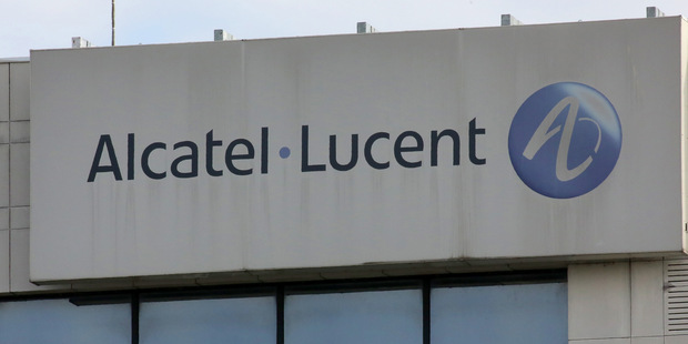 Alcatel sa mo�no pripravuje na predaj, prepust� 10 tis�c �ud�