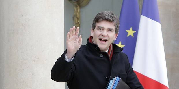 Franc�zsky minister hospod�rstva kritizuje E�