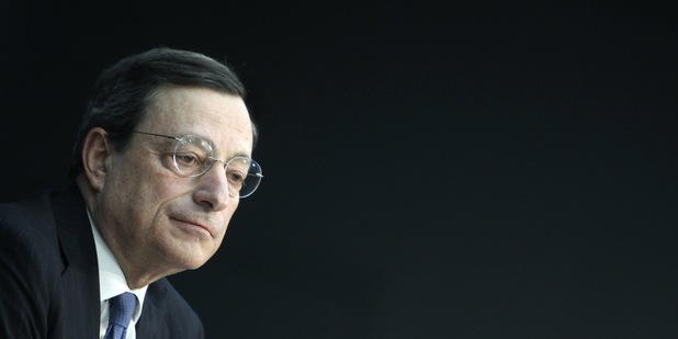 ECB navrhne kvantitat�vne uvo��ovanie v objeme 50 mili�rd eur mesa�ne, potrv� do konca roka 2016