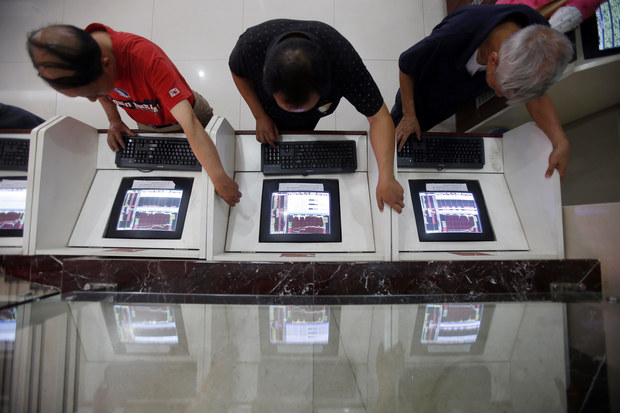 Nepodce�ujme situ�ciu: ��nsky krach na burze predznamen�va rozpad glob�lneho syst�mu